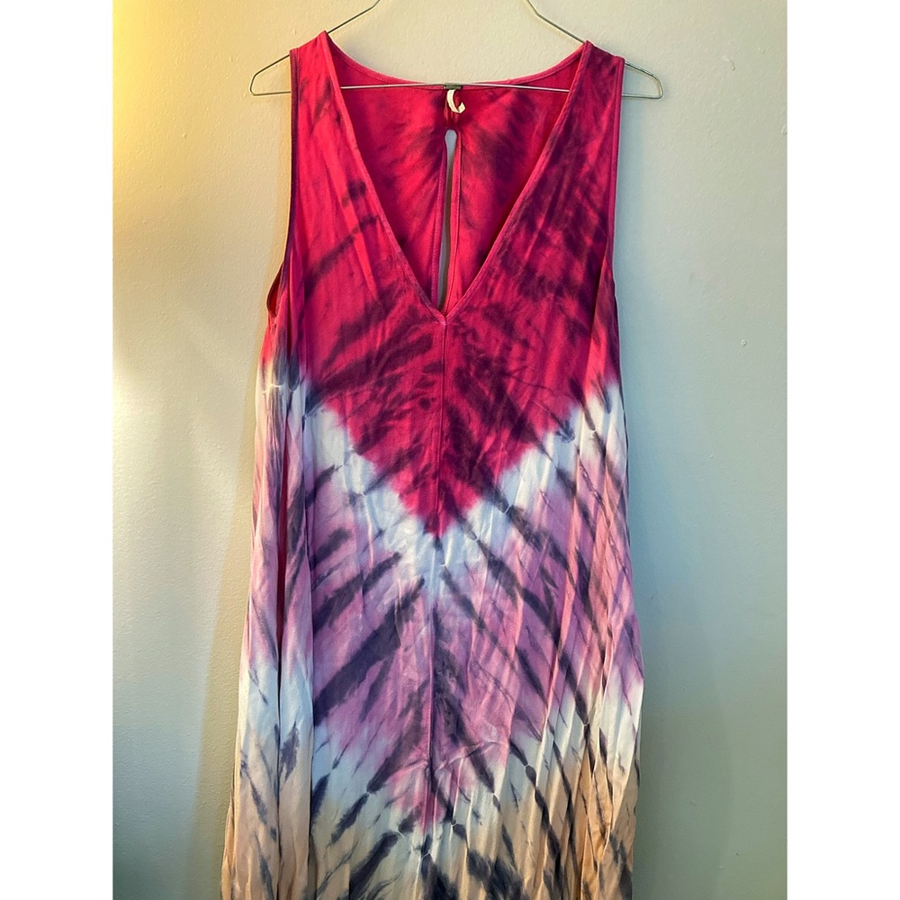 Young, Fabulous & Broke Name Brand Tie Dye Maxi Dress 💕🌼✌️